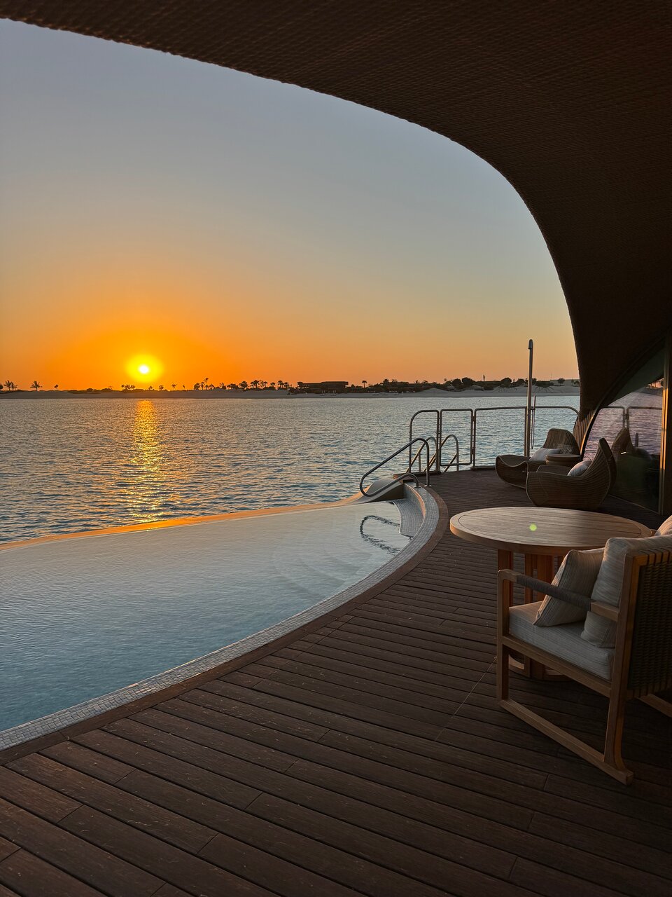Sapphire Elite Staff private villa